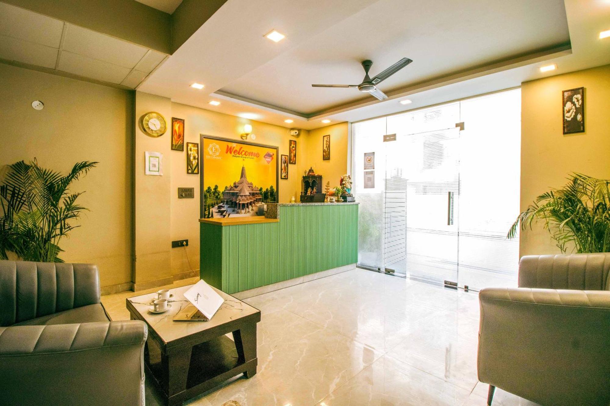 Hotel Treebo Elite Corporate, Sector 62 Noida Exterior foto